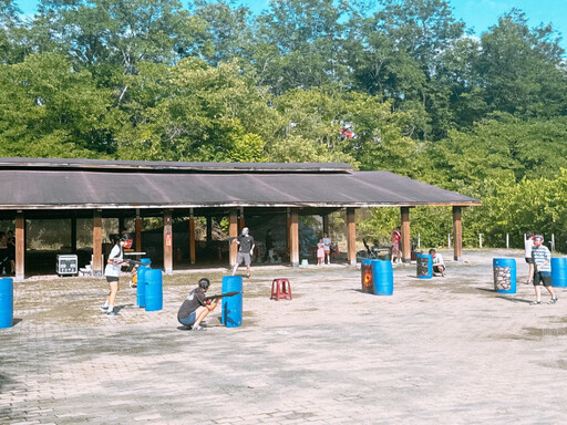 月圓虎頭埤烤肉趣團圓 送水彈槍對戰體驗