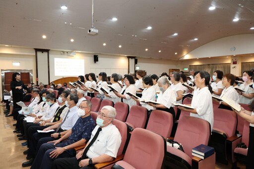 新樓醫追思首任重建院長鄭良誠 感念畢生奉獻