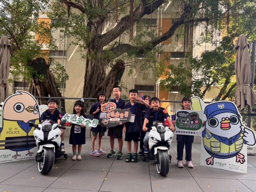 南警交通安全月 攜小小警察禧榕軒闖關護交安