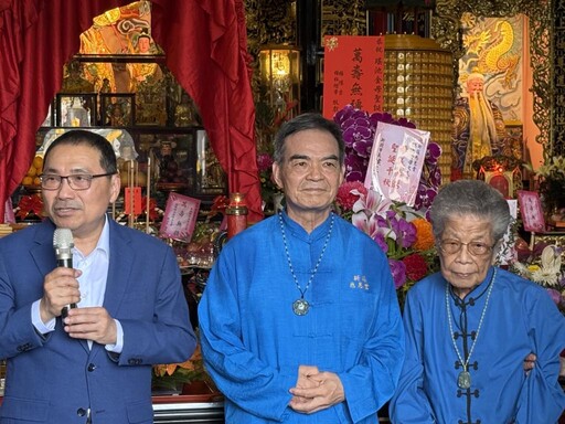 恭祝瑤池金母聖誕千秋 侯友宜赴新莊參拜 祈求百姓安居樂業