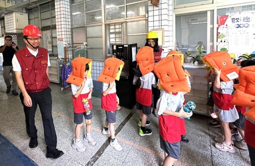 防災教育零距離 新北頂埔國小舉辦「複合型防災示範演練」實境模擬大量傷患救護演練