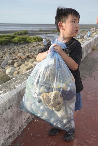 9/20「世界淨灘日」 國際扶輪3462地區萬人淨灘 守護海洋永續家園