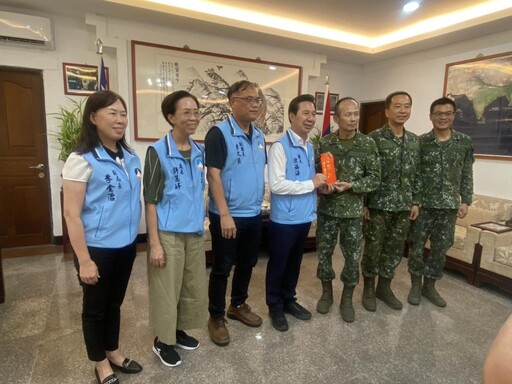 陳福海縣長秋節前慰問軍方海巡及金門醫院