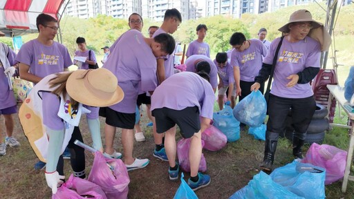 溪我一起守護 竹縣號召150名青年志工頭前溪畔清理136公斤垃圾