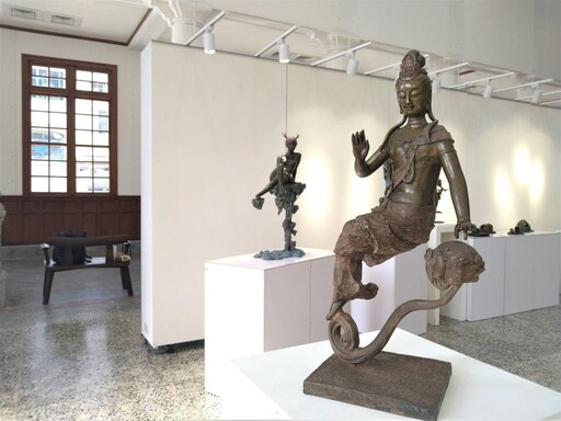 開啟視覺與心靈的雙重感知 林韋龍雕塑展竹美館展出50件精美創作品