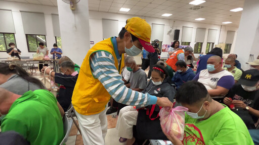 中秋佳節送暖情 社福團體攜手關懷街友
