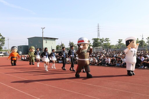 華醫57週年校慶運動園遊會校友回娘家 師生社團聯演捉對廝殺