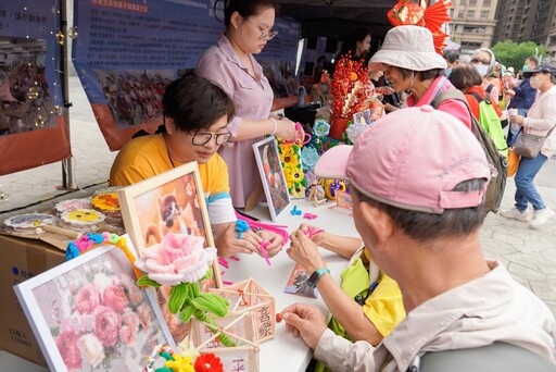 樂齡共融打造「新潮同樂會」!新北據點長輩活力展成果、帶來精彩表演