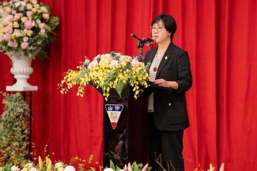 中山醫大65週年校慶 吳元煌獲頒名譽博士、護理系六十載傳承同慶