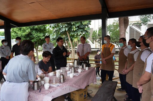 強化專業職能拉回甜感人生 竹監手沖咖啡班結訓發表成果暨沖煮評鑑