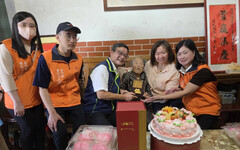 百歲榮民楊奶奶紀壽 金門榮服處偕各界歡欣慶生