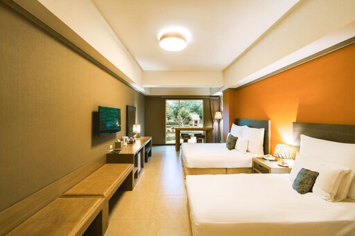 暢遊六福村黑色耶誕 大啖雪色戰斧盛宴40盎司牛排