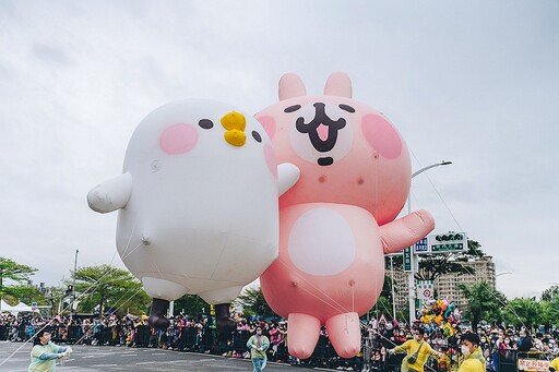 「舞動夢想」 亞洲最大全台唯一2023 OPEN！大氣球遊行 12月9日與高雄熊相約時代大道見