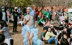 在地藝術能量大爆發！嘉義「草草戲劇節」3 月登場 推出市集、近 200 場文化活動