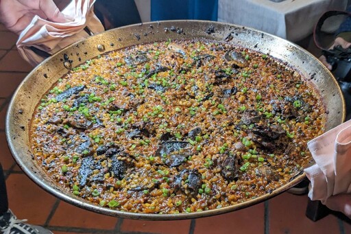 不必飛出國!花蓮理想大地 4 月推出「西班牙美食節」 融合櫻桃鴨、烏骨雞等在地食材