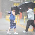 下班砸雨彈！14縣市豪大雨特報 雙北防雷擊強陣風、1地淹水警戒