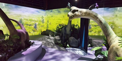 最強恐龍展來了！「侏羅紀 × 恐龍光影展」新型科技結合遊戲互動、彷彿置身侏羅紀世界