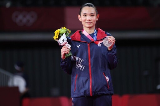 巴黎奧運周六開幕式 戴資穎、孫振掌旗率中華隊21選手登場