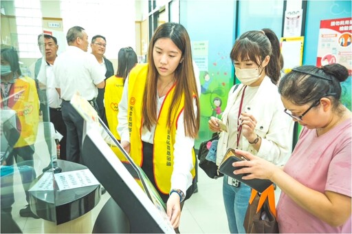 用愛回饋社會！ 永慶加盟四品牌屏東區經管會挽袖捐熱血