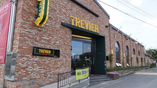 【韓國蔚山美食】 Trevier 啤酒餐廳 15 款精釀啤酒任意裝！必點德國豬腳拼盤、牽絲起司披薩