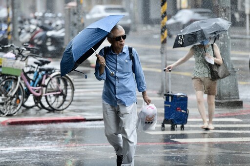 下周恐有秋颱！專家預估侵台機率 迎風面將有明顯雨勢