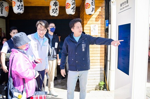 市民侯車更便利！竹市首座智慧公車站牌啟用 邱臣遠：智慧交通里程碑