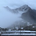 【有片】玉山昨夜飄下2025初雪、今晨又追加 白茫茫一片超美