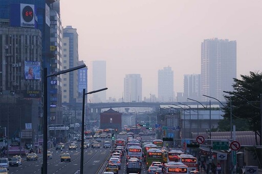 明起境外空汙襲台持續一周 空氣品質亮橘燈