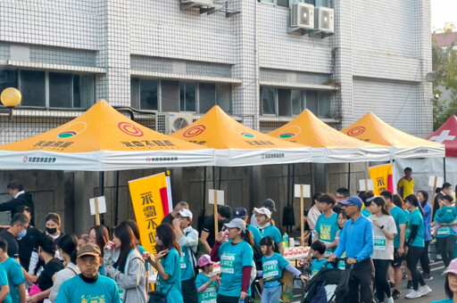 永慶不動產暨永義房屋台南經管會 連續2年贊助「臺南古都馬」 擴大補給站規模、號召60位志工 提升跑者賽事體驗