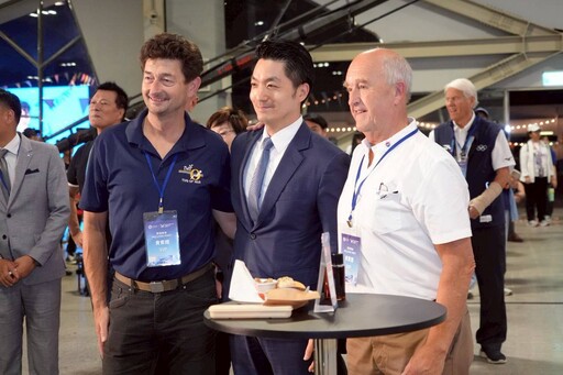 世壯運晚會宴請選手 外國嘉賓大啖鳳梨酥、鹽酥雞及水煎包