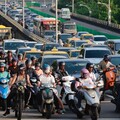 考駕照變難了！汽、機車筆試將「刪除是非題」 選擇題改為4選1