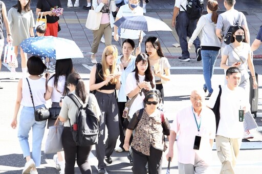 全台炎熱高溫達38℃!颱風最快明天生成 12日起各地有雨