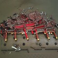 南鯤鯓代天府檜木牌樓「破碎一地」空拍畫面曝光 損失粗估上億