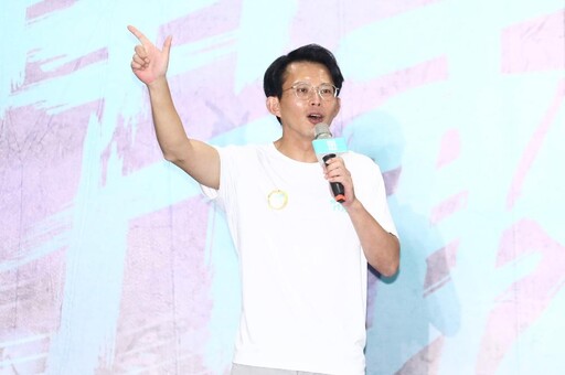 黃國昌拍板1/31卸任立委 周軒指這步棋他賺爛