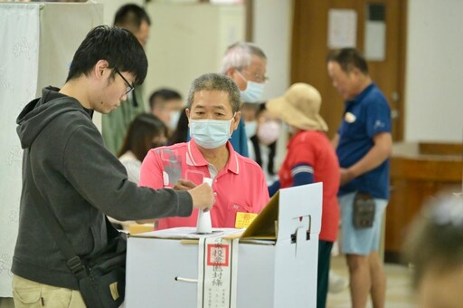 公投與第二波罷免投票違規事件11件 撕票、亮票、攜出選票全入列