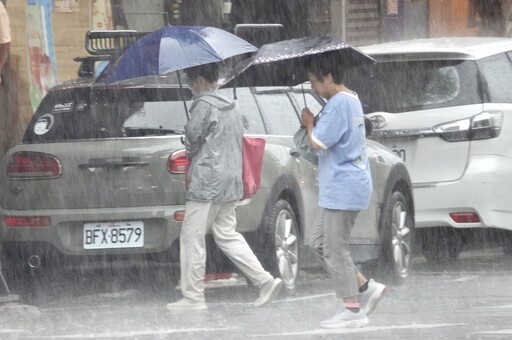 快訊/8縣市大雨特報 氣象署預告下雨持續至「這時間」