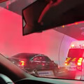 雪隧不明原因火燒車 一度雙向全線封閉