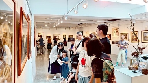 粉彩大爆發!七色多彩綻放「捨得」藝展共創驚喜!