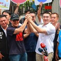 馬英九親赴七堵南興市場掃街 為謝國樑助陣宣傳「不同意」罷免