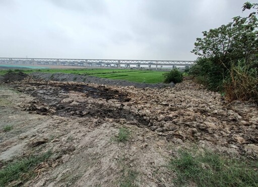 涉嫌傾倒400噸家禽廢渣 雲林檢警逮不法業者10人