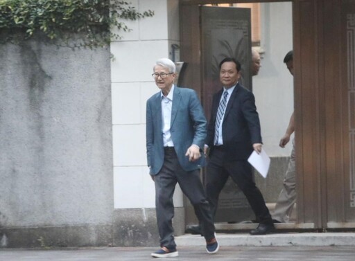 鄭文燦捲司法大案 再被爆料金控大股東進官邸