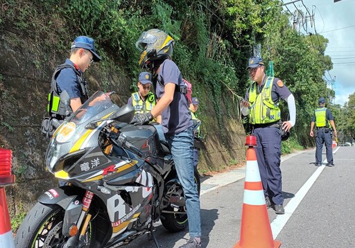 機車安全月大執法 新店警監聯合稽查北宜山道猴