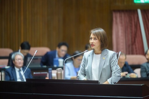 總預算案退回引爆兩個女人戰爭 邱議瑩列舉高雄關鍵建設打臉柯志恩