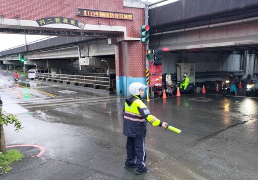 颱風過後上班首日 汐警全力維持交通順暢