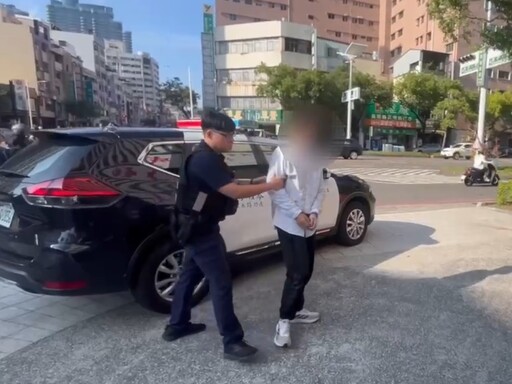 提領逾1400萬元買黃金 警拿假金條誘逮19歲面交車手