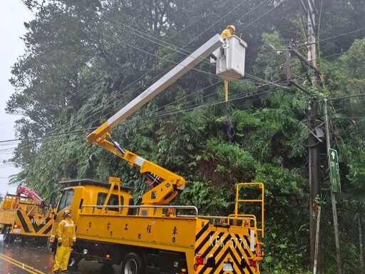 康芮颱風過境 新北境內已逾4萬戶停電