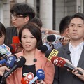 簡舒培PO裁定書指柯文哲收賄 馬郁雯：潮水退了就知誰沒穿褲子