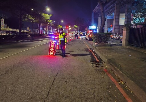 跨年不打烊 警監聯合稽查改裝車2小時告發20件