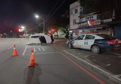 自撞警車送上門 男疑毒駕遭逮起獲喪屍煙彈