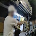 慶生喝茫失控砸店 中和警火速到場制止脫序男